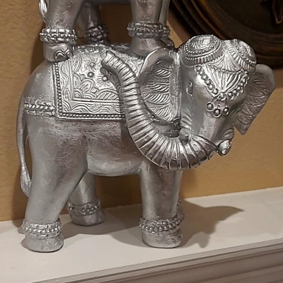18" Silver Glam Elephant Trio Sculpture - Picture 8 of 10